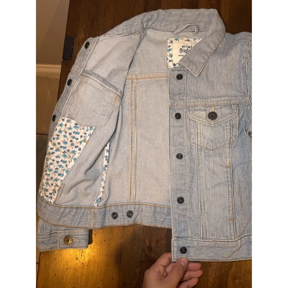 Mini Boden Kids Blue White Hickory Stripe Denim Trucker Jacket Size 5-6Y floral